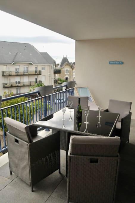 Elegant & Spacieux, Place Du Dauphin A Pornichet Exterior foto
